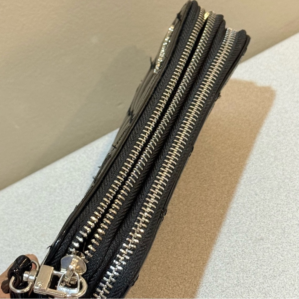 Black Patent Quilted‎ Wristlet - Picture 7 of 16